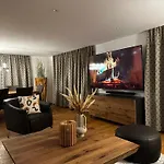 Casa Ladina 4 شقة فاليرا